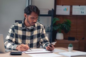 5 Reasons Policyholders Consider Resale Insurance in Singapore